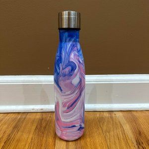 Stainless steel water bottle
